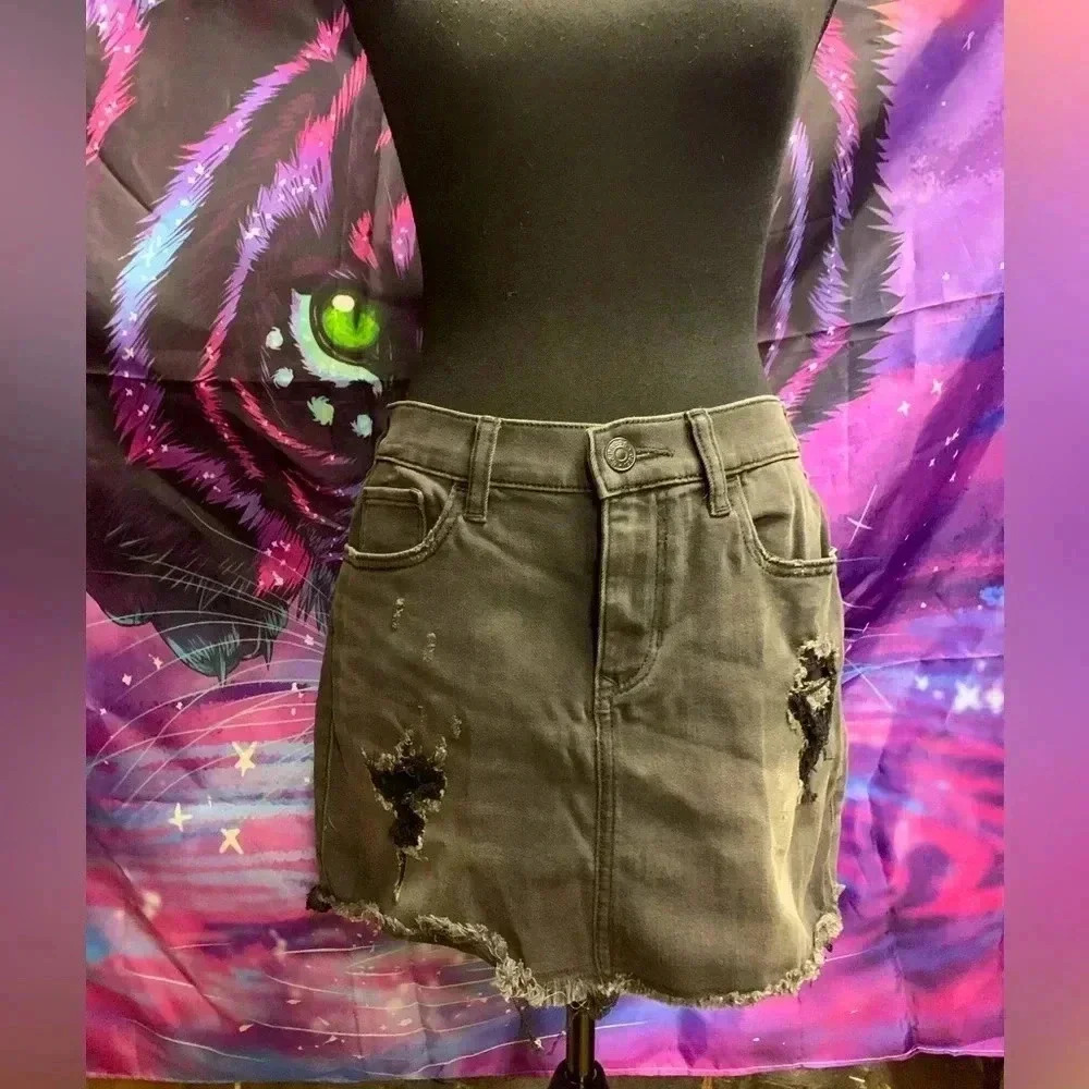 Express distressed, black skirt